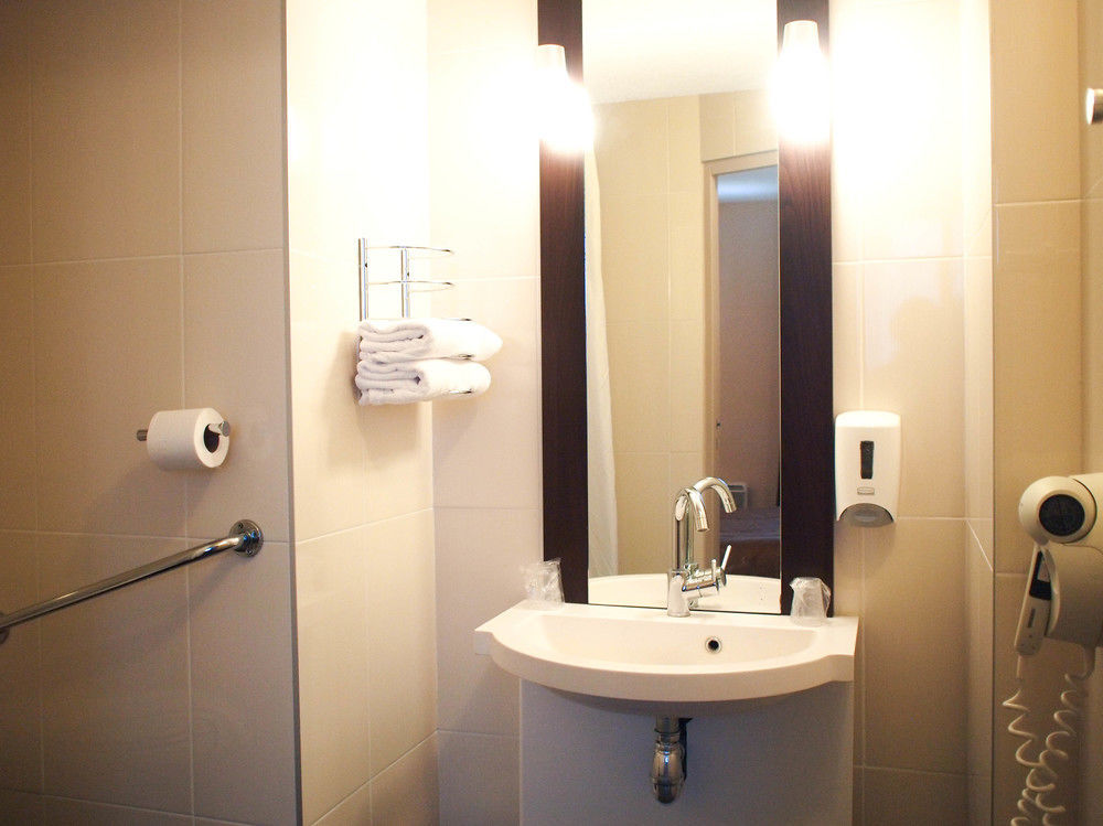Hotel Inn Design Resto Novo Alençon Zewnętrze zdjęcie