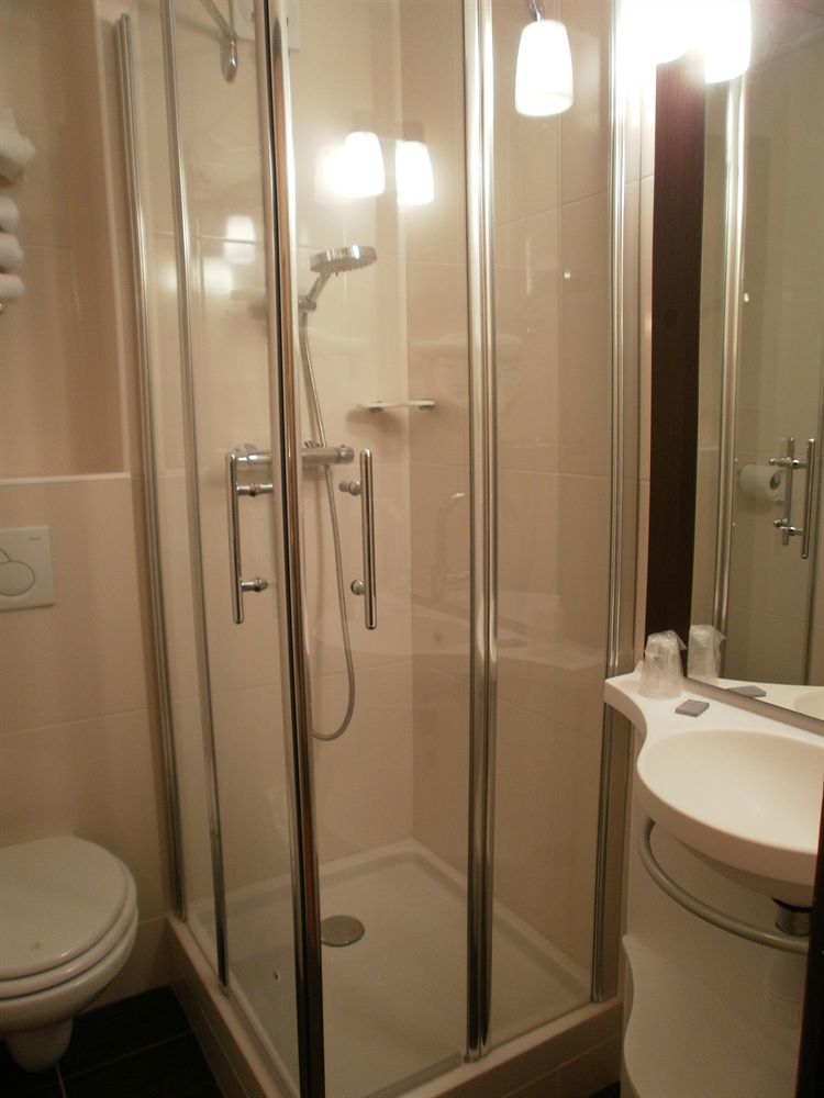 Hotel Inn Design Resto Novo Alençon Zewnętrze zdjęcie